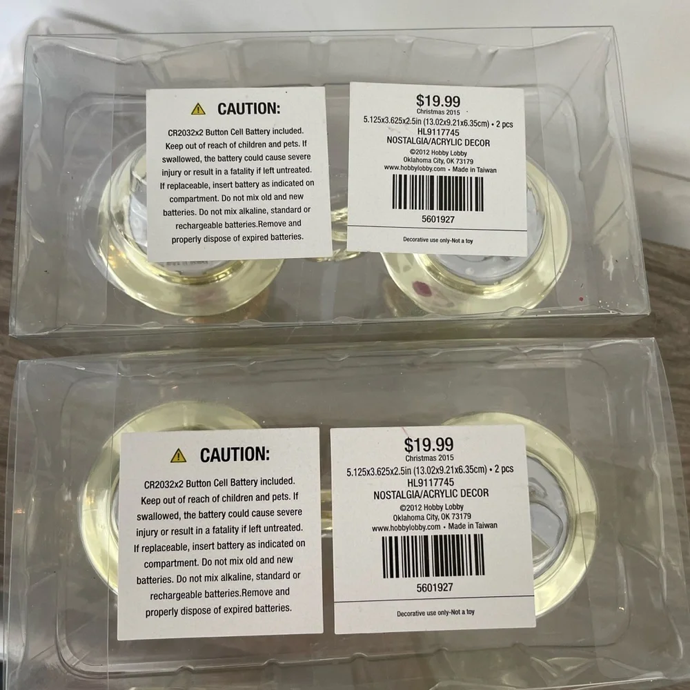 NWT 2 Packs of 2 Candle Decor Battery Clips Gold Sparkle Holly Holiday Christmas